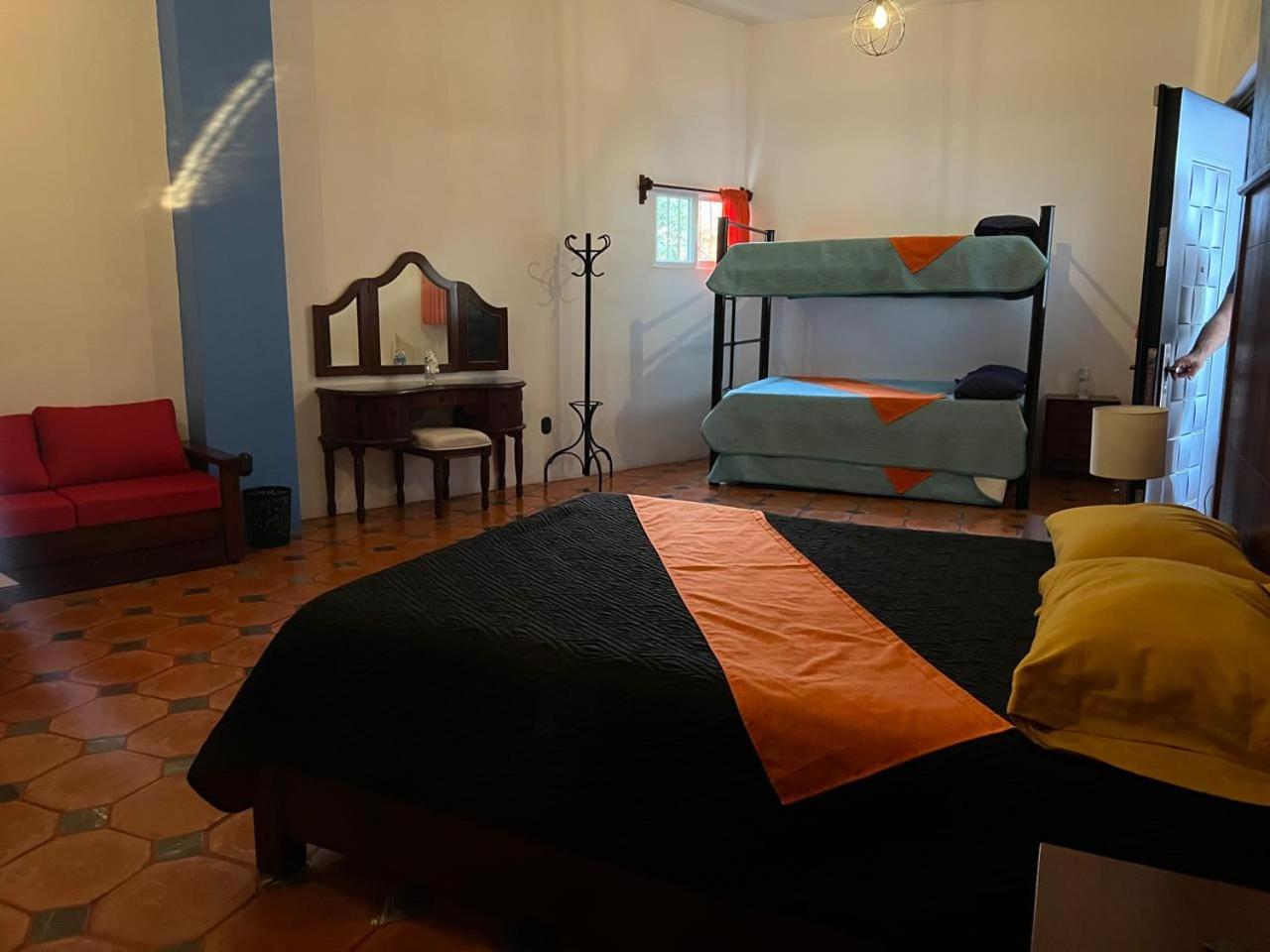 Hotel Alondra Los Laureles ภายนอก รูปภาพ